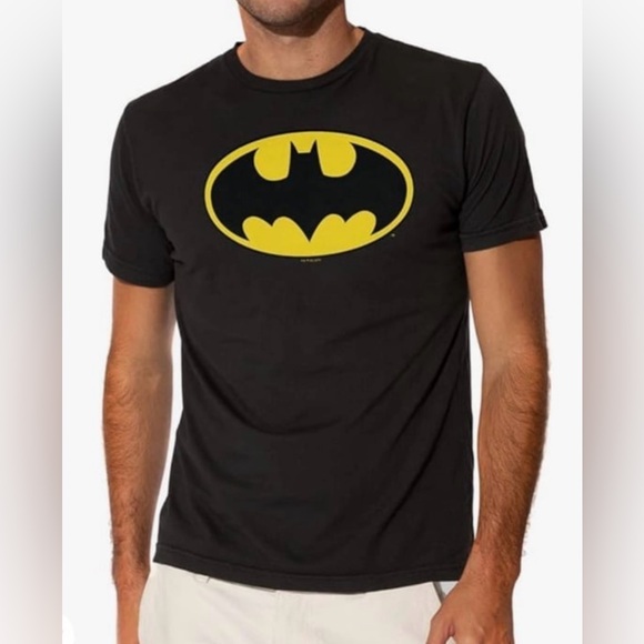 BATMAN T-Shirt by DC Comics - Picture 1 of 10